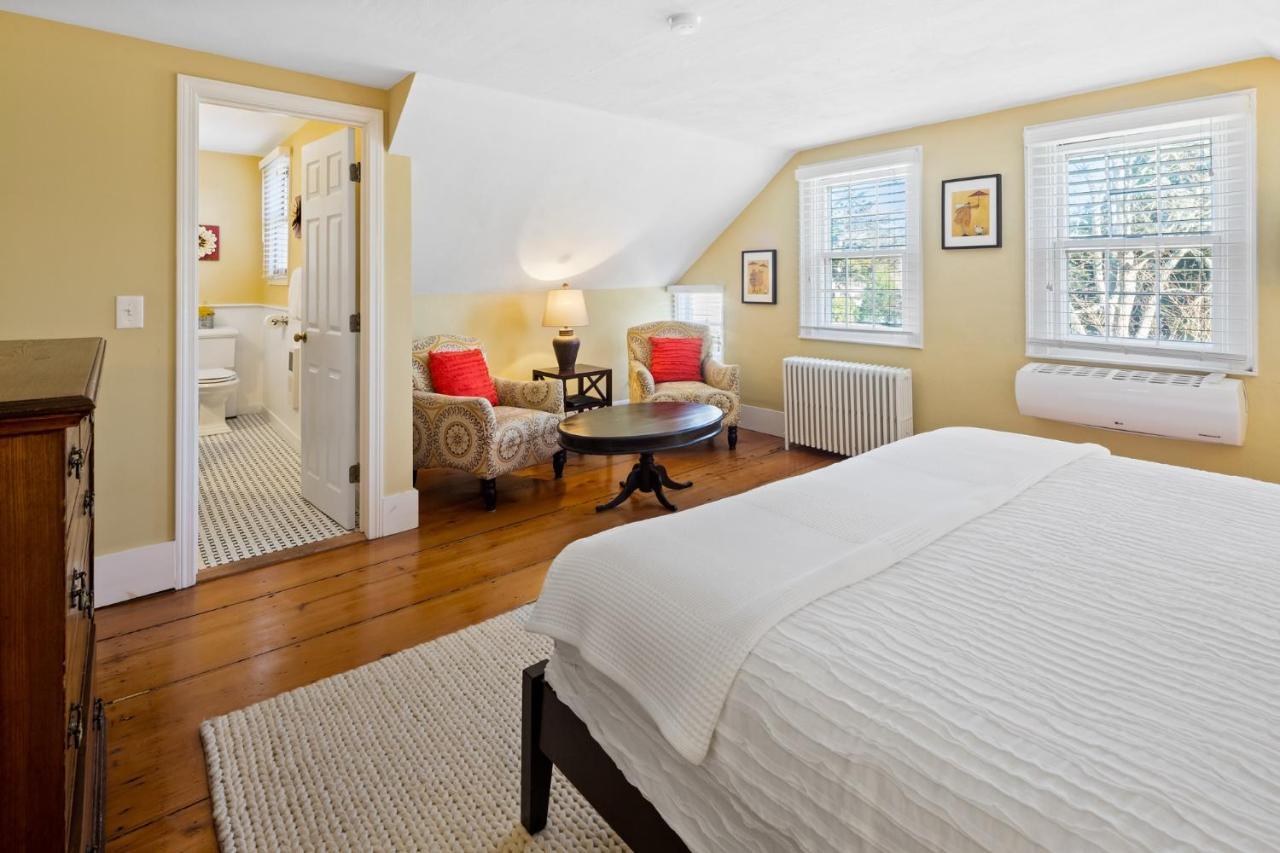 East Orleans The Parsonage Bed & Breakfast エクステリア 写真