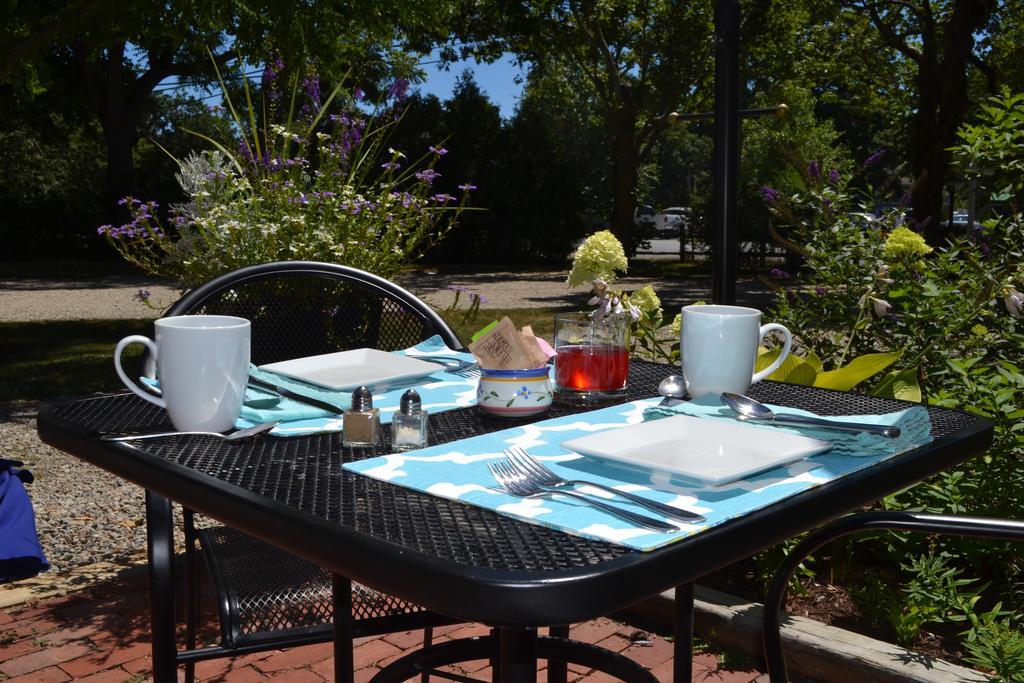 East Orleans The Parsonage Bed & Breakfast エクステリア 写真