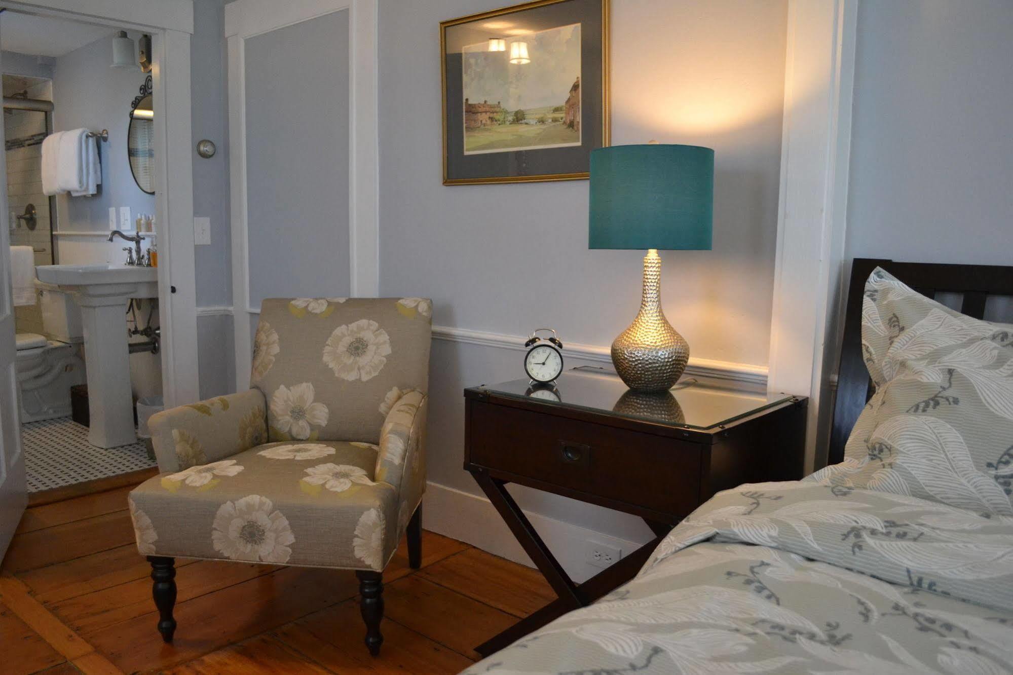 East Orleans The Parsonage Bed & Breakfast エクステリア 写真